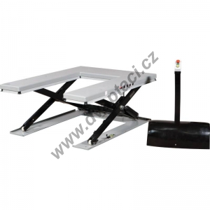 Nízkoprofilový hydraulický zvedací stůl SU06, nosnost 600 kg, rozměr plošiny 1450 x 985 mm, zdvih 860 mm
